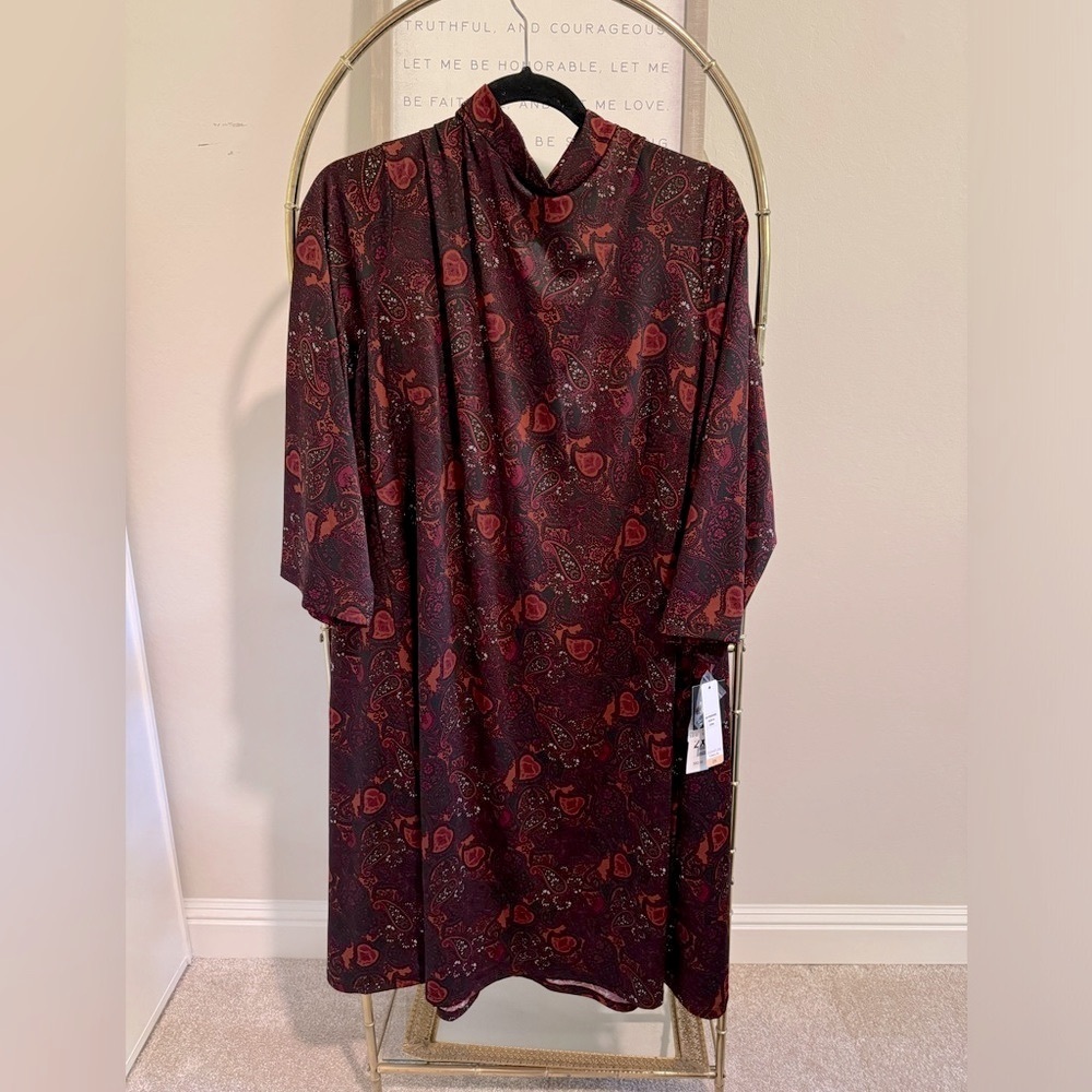 NWT Paisley 3/4 sleeve knee length dress - Picture 3 of 4